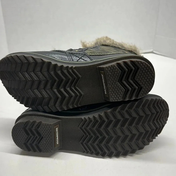 Sorel Tofino II Faux Fur Waterproof Lace Up Snow Winter Boots Camo Green Size 8 - Picture 7 of 9